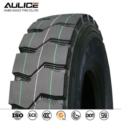 11.00r20すべての鋼鉄放射状バスおよびトラックのタイヤTBRのタイヤのトラックTyre.allのサイズ古典的なパターンすべての車輪の位置
