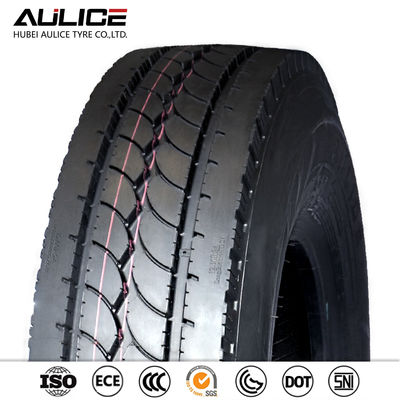 Diggings鉱山トラックのタイヤNOM SASO 315/80R22.5のタイヤを切り出すこと